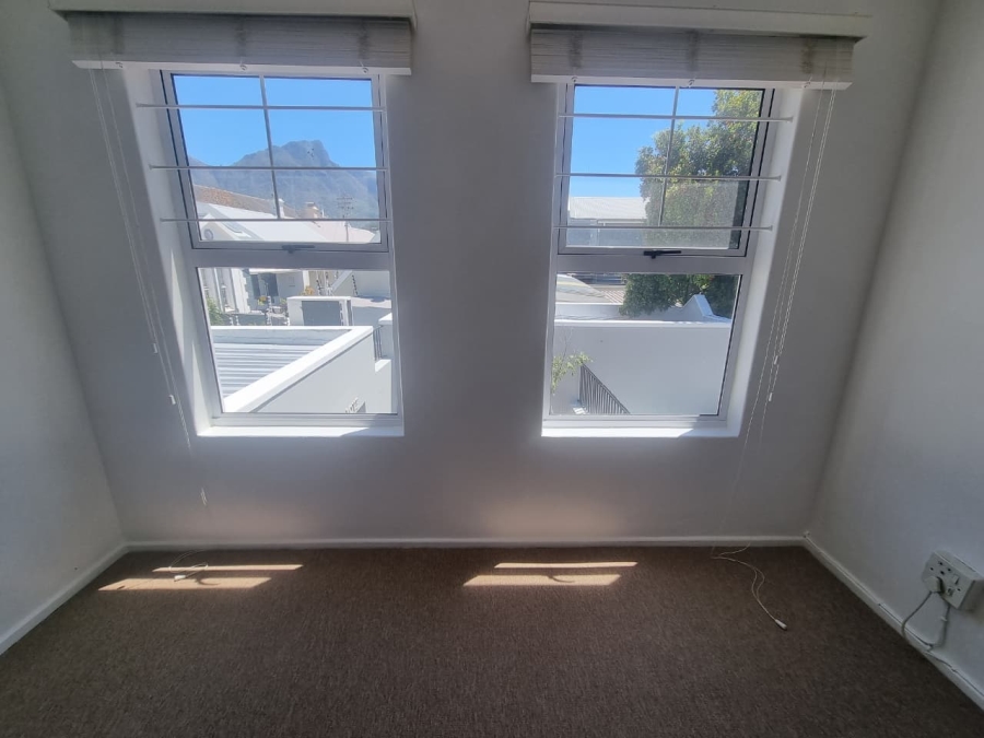 2 Bedroom Property for Sale in Claremont Upper Western Cape